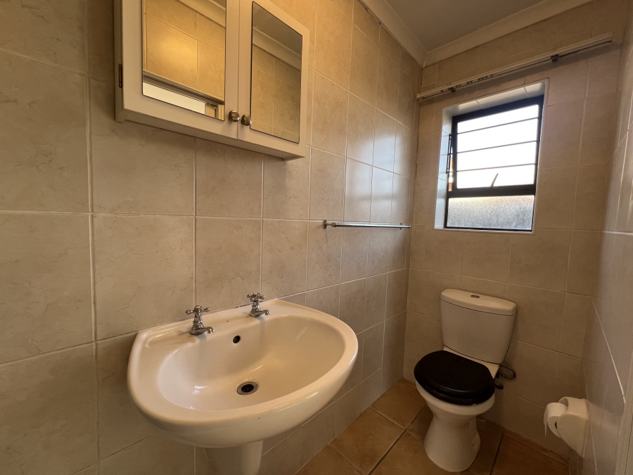 3 Bedroom Property for Sale in Sonstraal Heights Western Cape
